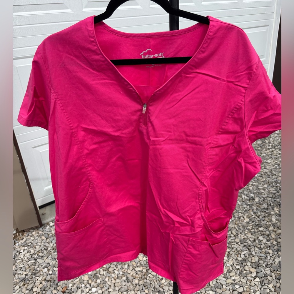Buttersoft Women's Fuchsia Short Sleeve Scrub Top